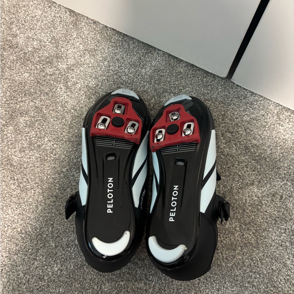 Peloton womens cycling shoe - Picture 9 of 9